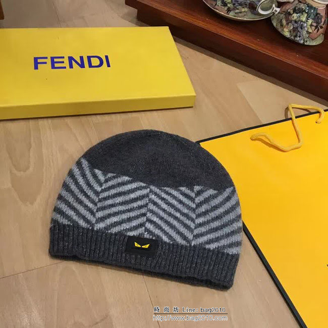 FENDI芬迪 新款羊絨混紡 原單帽子圍巾套裝 LLWJ5631